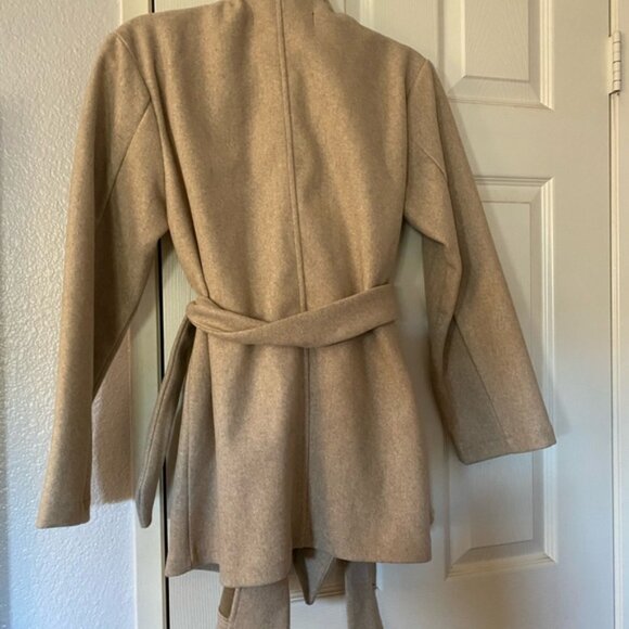 Zara Coat - Picture 4 of 4